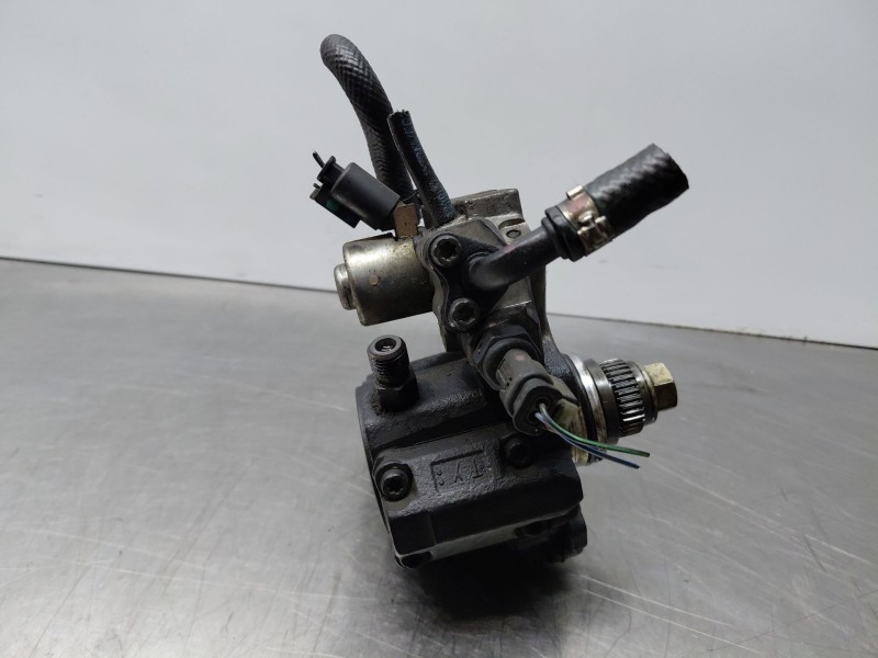 Recambio de bomba inyeccion para mercedes-benz clase c (w205) lim. bluetec referencia OEM IAM   