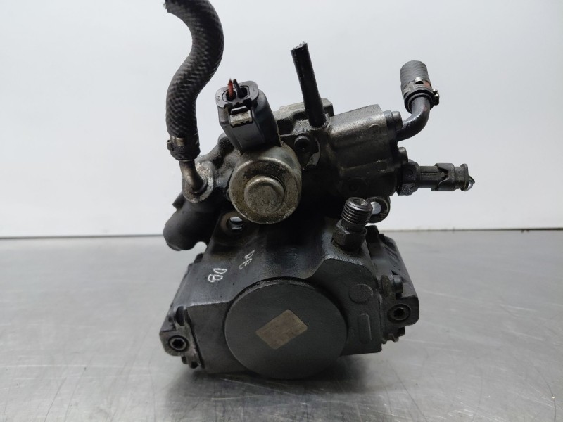 Recambio de bomba inyeccion para mercedes-benz clase c (w205) lim. bluetec referencia OEM IAM   