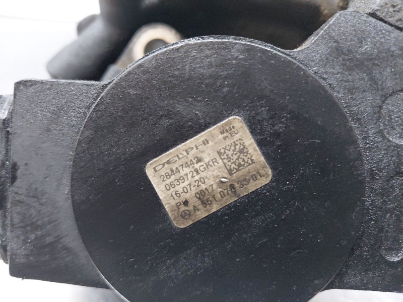 Recambio de bomba inyeccion para mercedes-benz clase c (w205) lim. bluetec referencia OEM IAM   