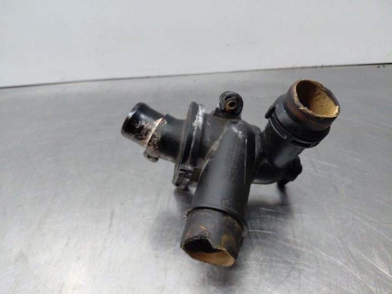 Recambio de termostato para mercedes-benz clase c (w205) lim. bluetec referencia OEM IAM   