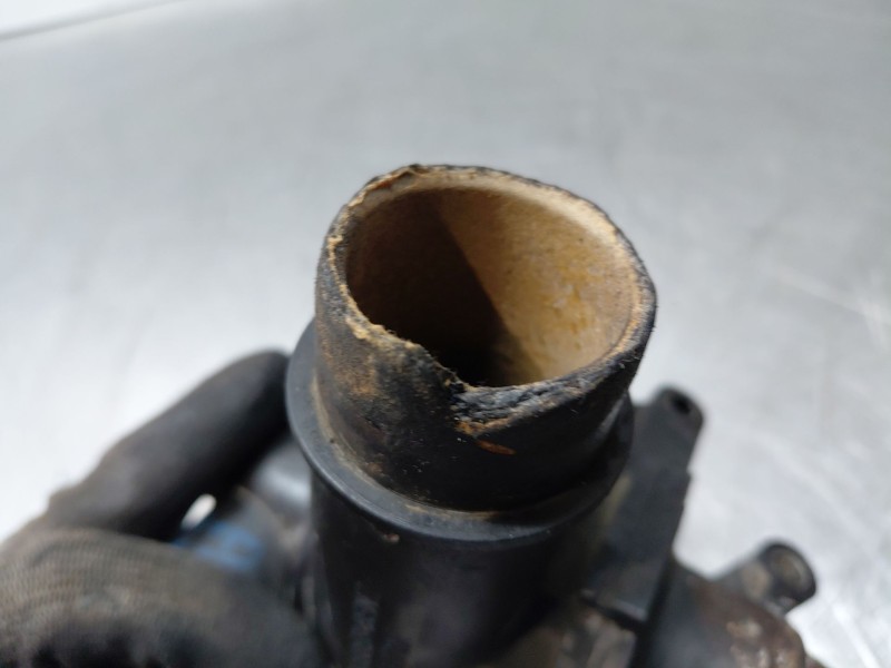 Recambio de termostato para mercedes-benz clase c (w205) lim. bluetec referencia OEM IAM   