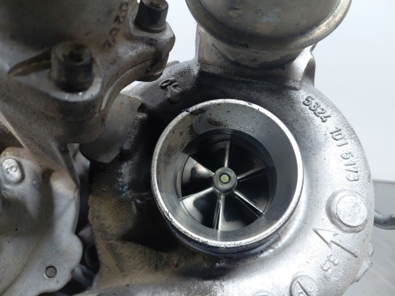 Recambio de turbocompresor para mercedes-benz clase c (w205) lim. bluetec referencia OEM IAM   