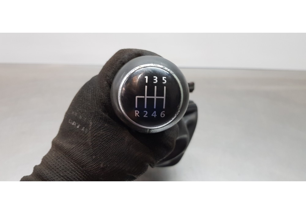 Recambio de palanca cambio para volkswagen crafter caja cerrada caja cerrada 30 batalla corta referencia OEM IAM 2E1711025C 9062