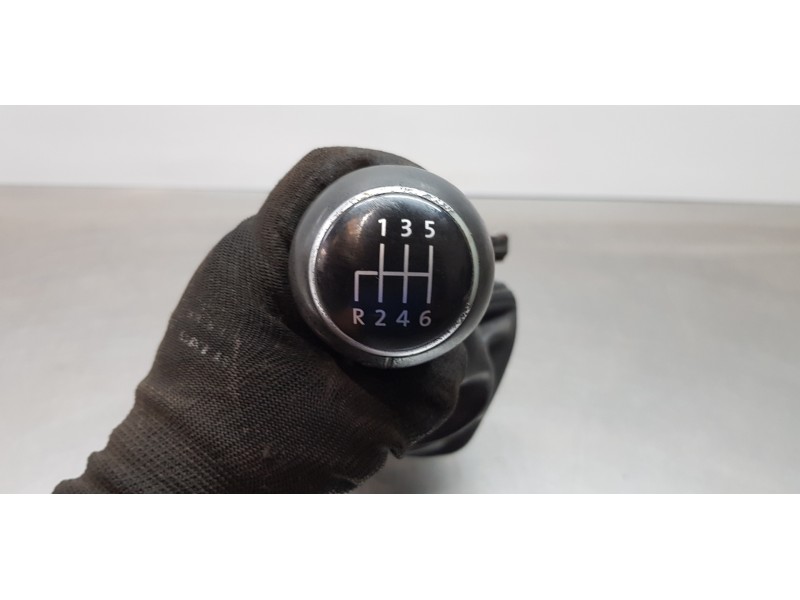Recambio de palanca cambio para volkswagen crafter caja cerrada caja cerrada 30 batalla corta referencia OEM IAM 2E1711025C 9062