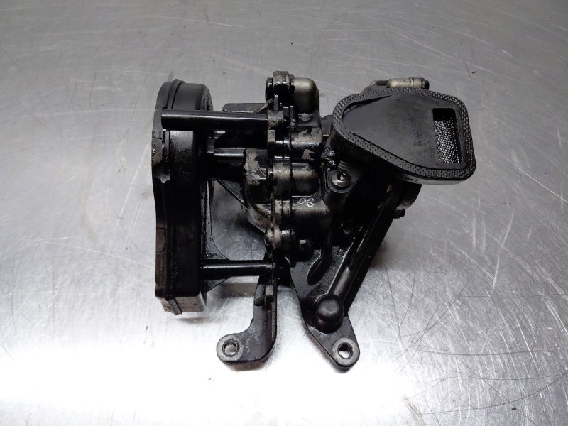 Recambio de bomba aceite para opel meriva b enjoy referencia OEM IAM   