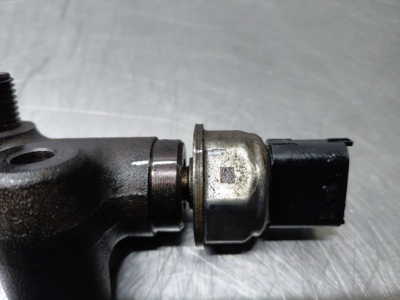 Recambio de rampa inyectora para opel meriva b enjoy referencia OEM IAM   