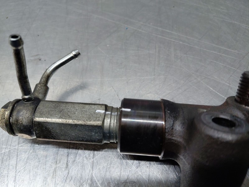 Recambio de rampa inyectora para opel meriva b enjoy referencia OEM IAM   