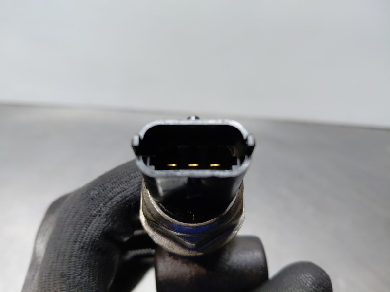 Recambio de rampa inyectora para opel meriva b enjoy referencia OEM IAM   