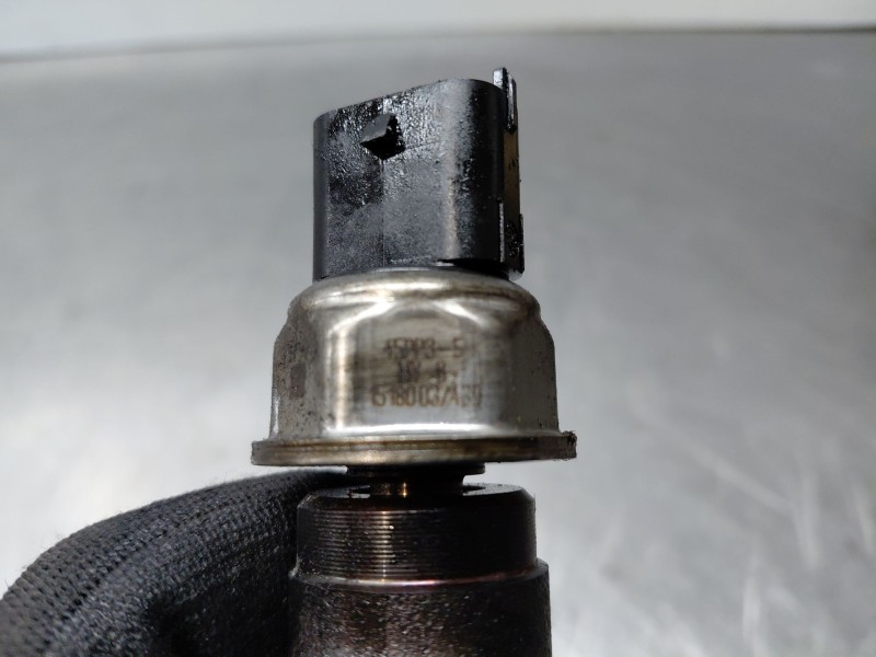 Recambio de rampa inyectora para opel meriva b enjoy referencia OEM IAM   