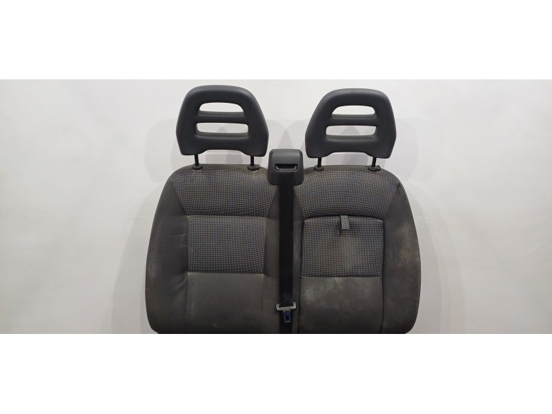 Recambio de asiento delantero derecho para peugeot boxer caja cerrada (rs 3000) (330/333) 2007 ) hdi (330) referencia OEM IAM 88