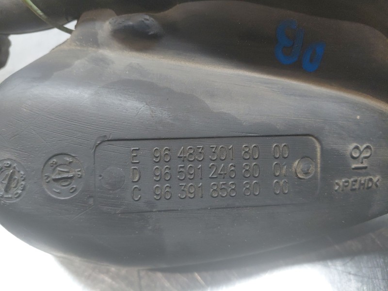 Recambio de tapa exterior combustible para citroën berlingo standard referencia OEM IAM   