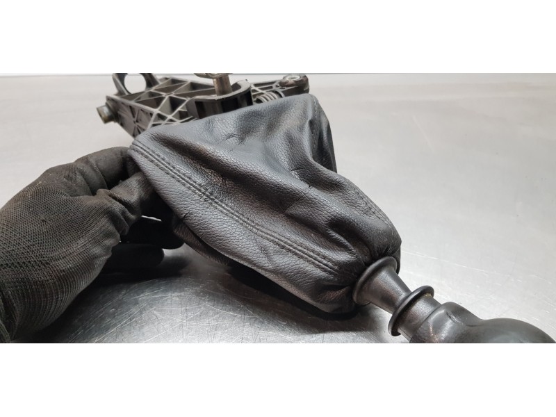 Recambio de palanca cambio para volkswagen crafter caja cerrada caja cerrada 30 batalla corta referencia OEM IAM 2E1711025C 9062
