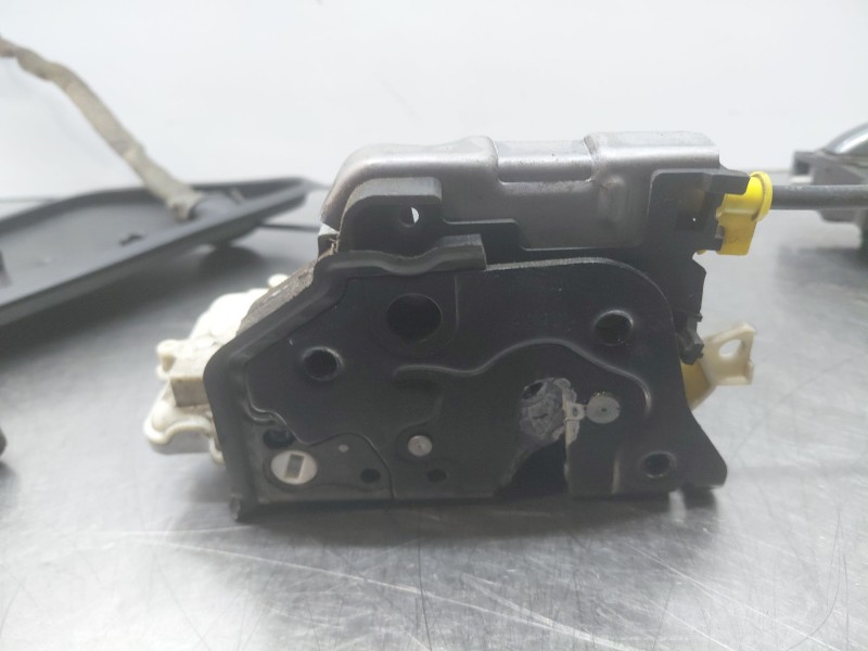 Recambio de cerradura puerta delantera derecha para audi q3 (8u) quattro referencia OEM IAM   