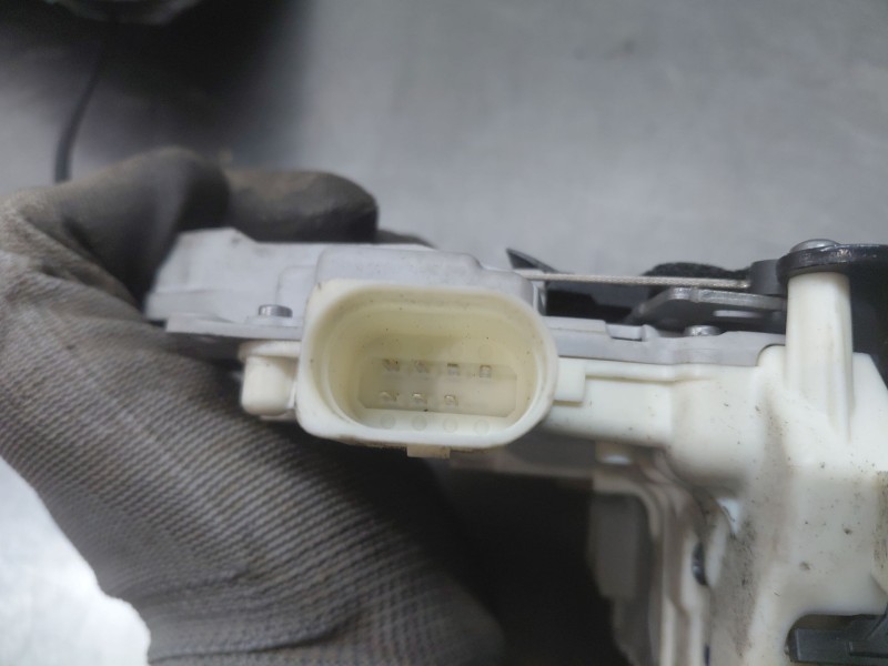Recambio de cerradura puerta trasera derecha para audi q3 (8u) quattro referencia OEM IAM   