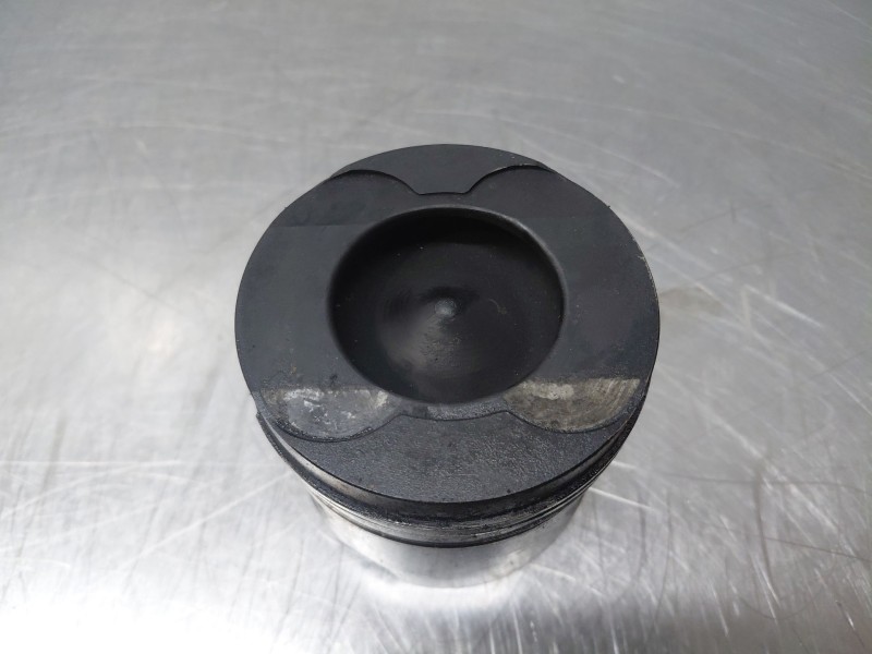 Recambio de piston para mercedes-benz clase a (w176) design referencia OEM IAM A6510301117  