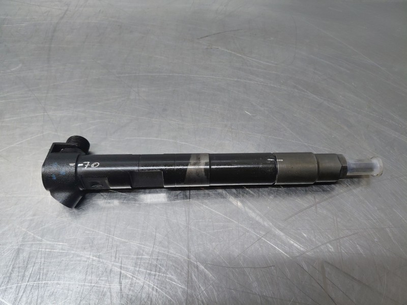 Recambio de inyector para mercedes-benz clase a (w176) design referencia OEM IAM A6510702387  