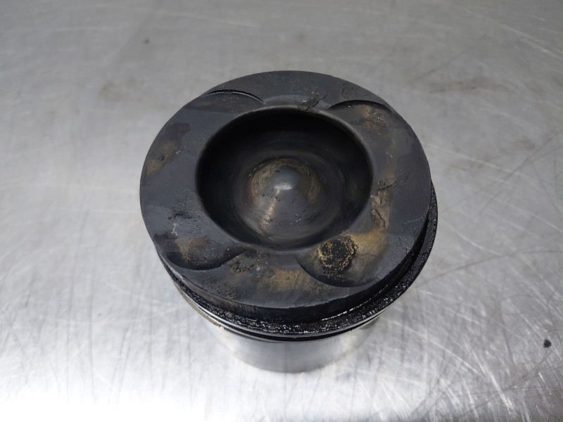 Recambio de piston para mercedes-benz clase c (w205) lim. bluetec referencia OEM IAM   