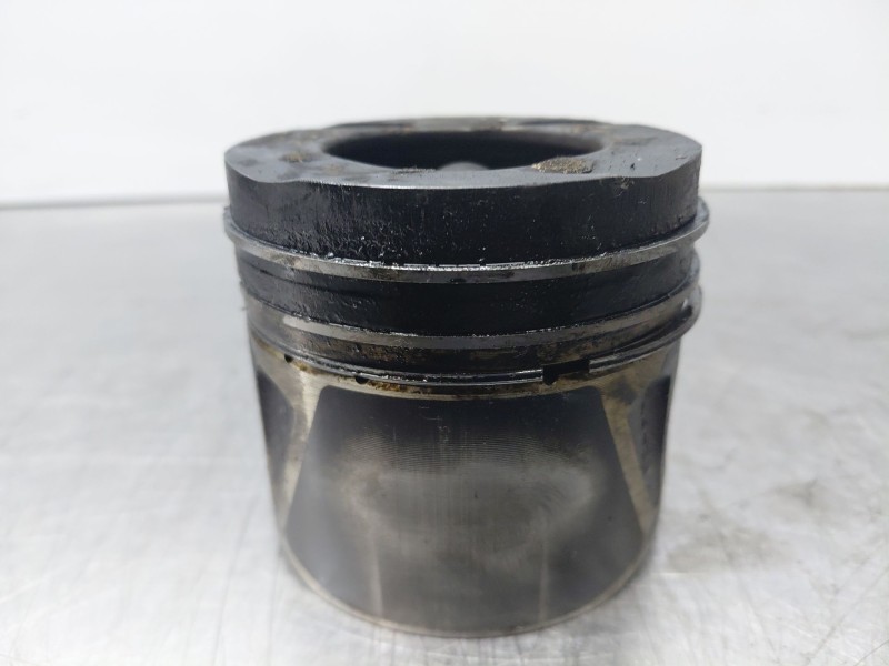 Recambio de piston para mercedes-benz clase c (w205) lim. bluetec referencia OEM IAM   