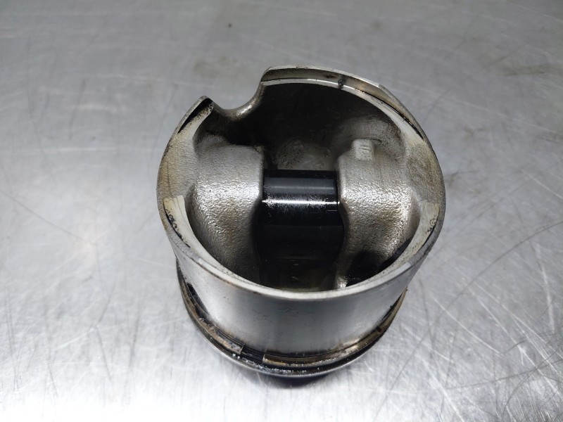 Recambio de piston para mercedes-benz clase c (w205) lim. bluetec referencia OEM IAM   