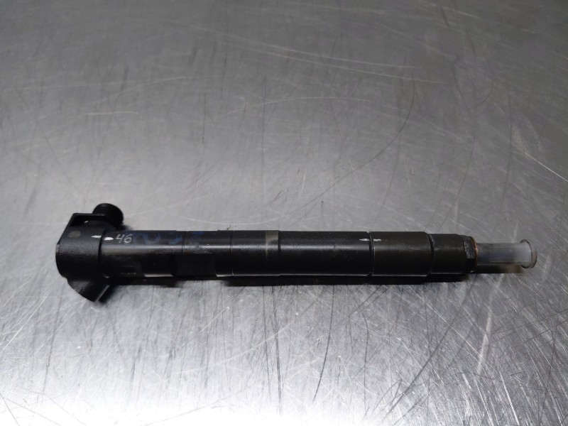 Recambio de inyector para mercedes-benz clase c (w205) lim. bluetec referencia OEM IAM   