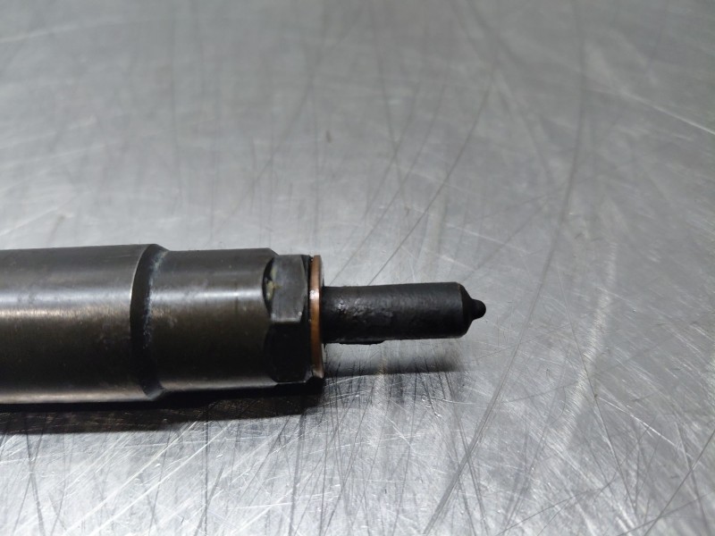 Recambio de inyector para mercedes-benz clase c (w205) lim. bluetec referencia OEM IAM   