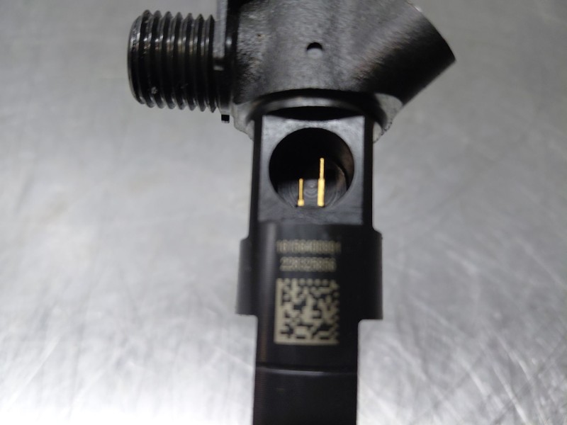 Recambio de inyector para mercedes-benz clase c (w205) lim. bluetec referencia OEM IAM   