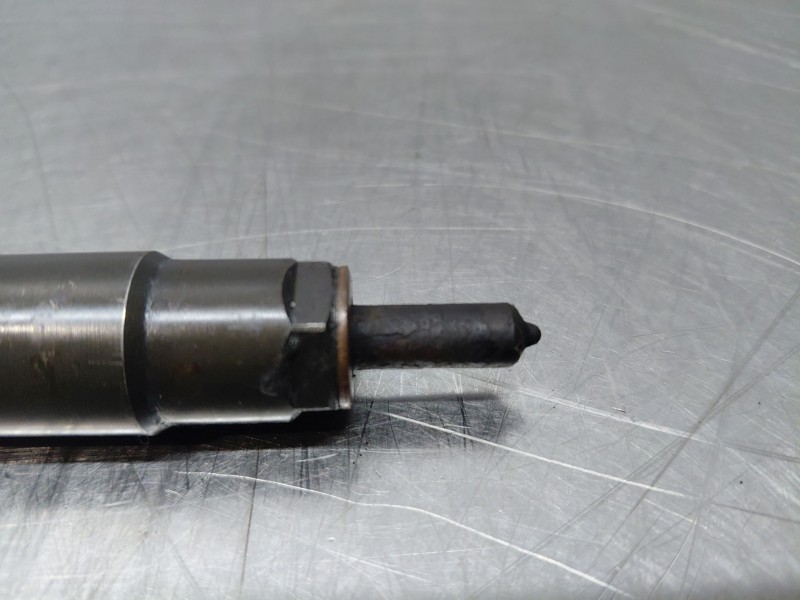 Recambio de inyector para mercedes-benz clase c (w205) lim. bluetec referencia OEM IAM   