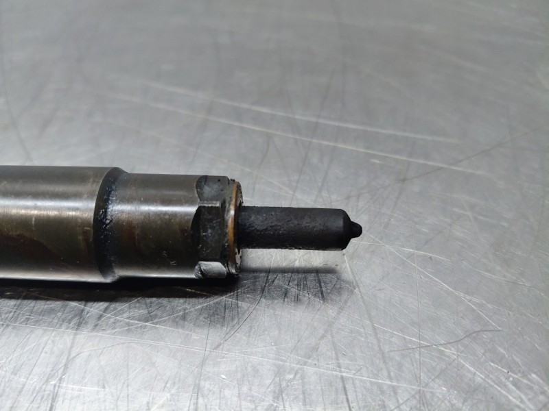 Recambio de inyector para mercedes-benz clase c (w205) lim. bluetec referencia OEM IAM   