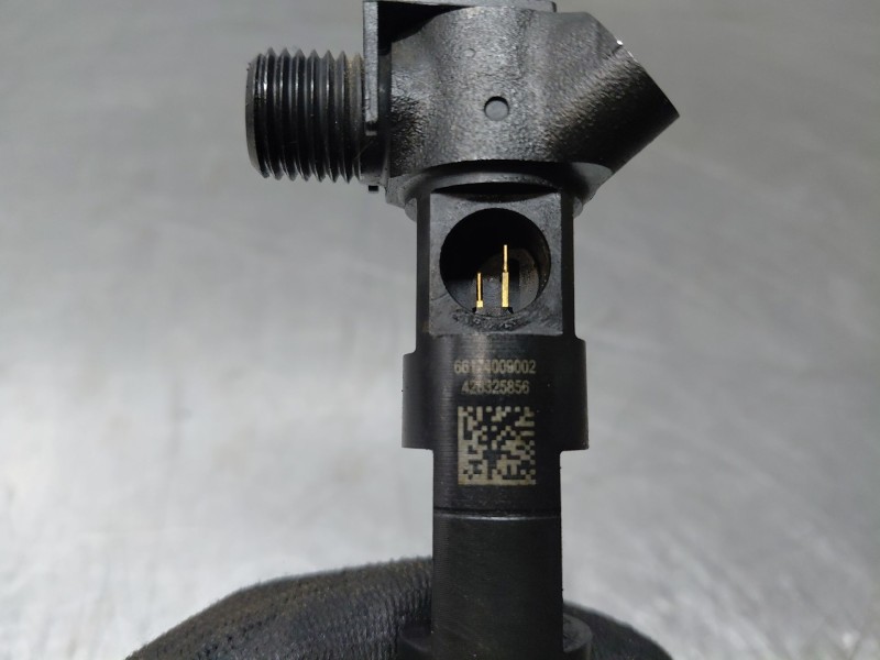 Recambio de inyector para mercedes-benz clase c (w205) lim. bluetec referencia OEM IAM   