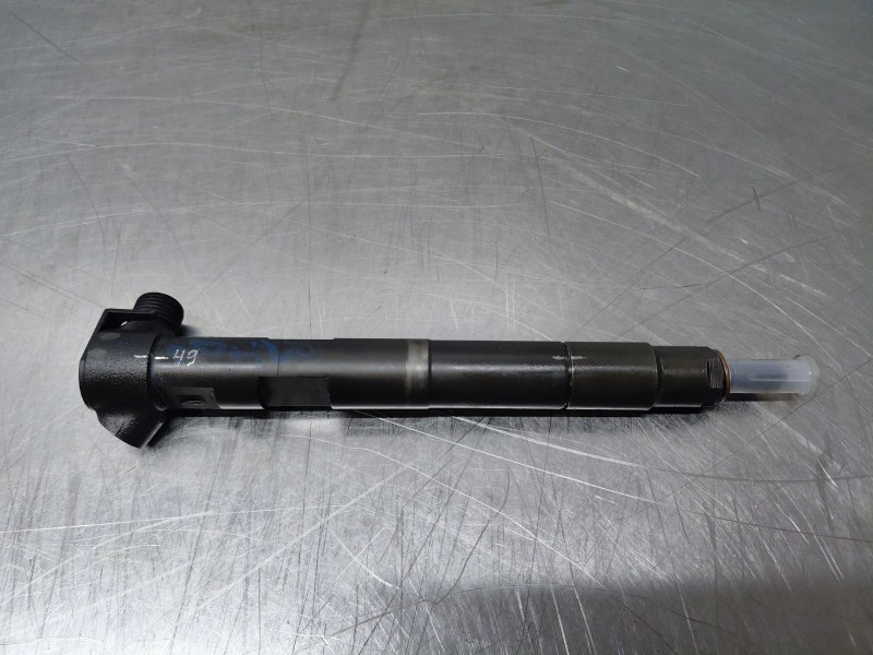 Recambio de inyector para mercedes-benz clase c (w205) lim. bluetec referencia OEM IAM   