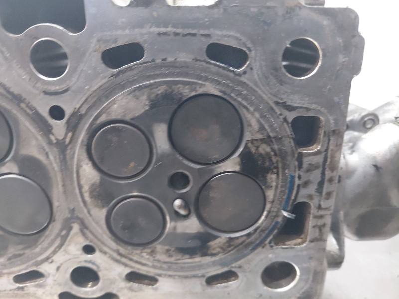 Recambio de culata para hyundai tucson tl referencia OEM IAM 11RU52AF00  