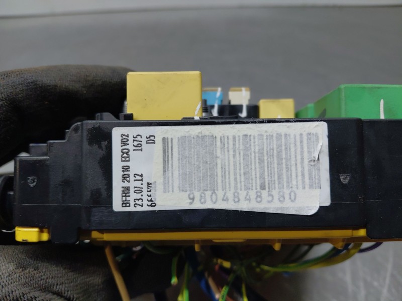 Recambio de caja reles / fusibles para peugeot 208 acces referencia OEM IAM   