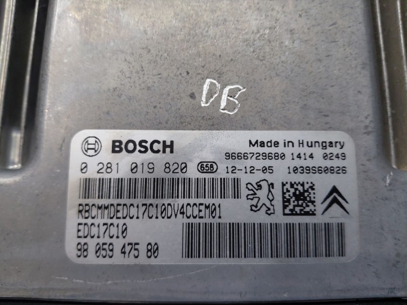 Recambio de centralita motor uce para peugeot 208 acces referencia OEM IAM   