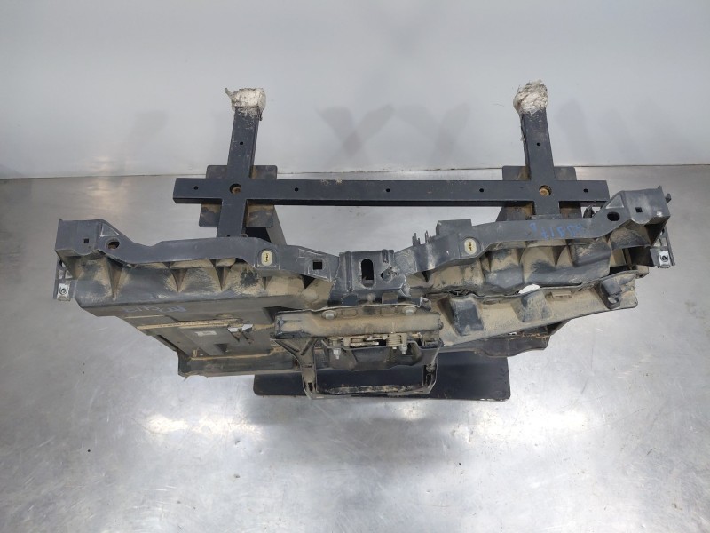 Recambio de panel frontal para peugeot 208 acces referencia OEM IAM   