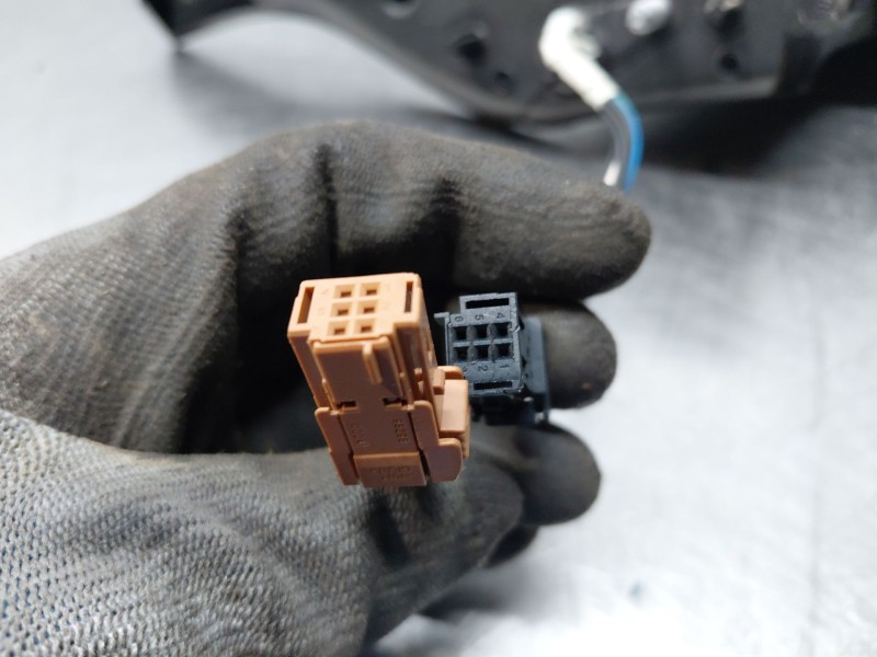 Recambio de retrovisor derecho para peugeot 208 acces referencia OEM IAM   