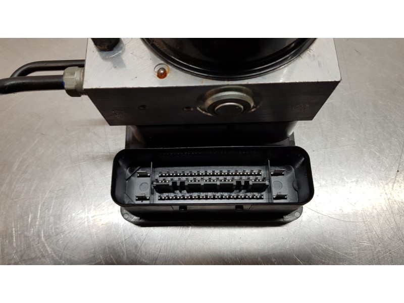 Recambio de abs para bmw serie 1 berlina (e81/e87) 116i referencia OEM IAM 34516784763  
