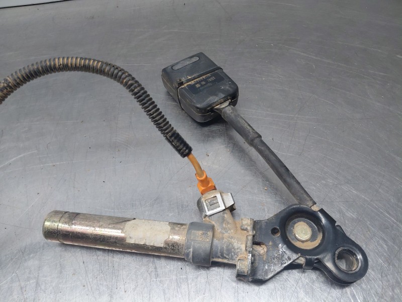 Recambio de enganche del cinturon delantero izq para peugeot partner (s1) combi referencia OEM IAM   