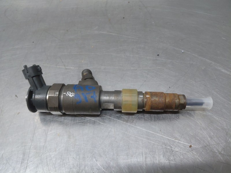 Recambio de inyector para peugeot 208 acces referencia OEM IAM   