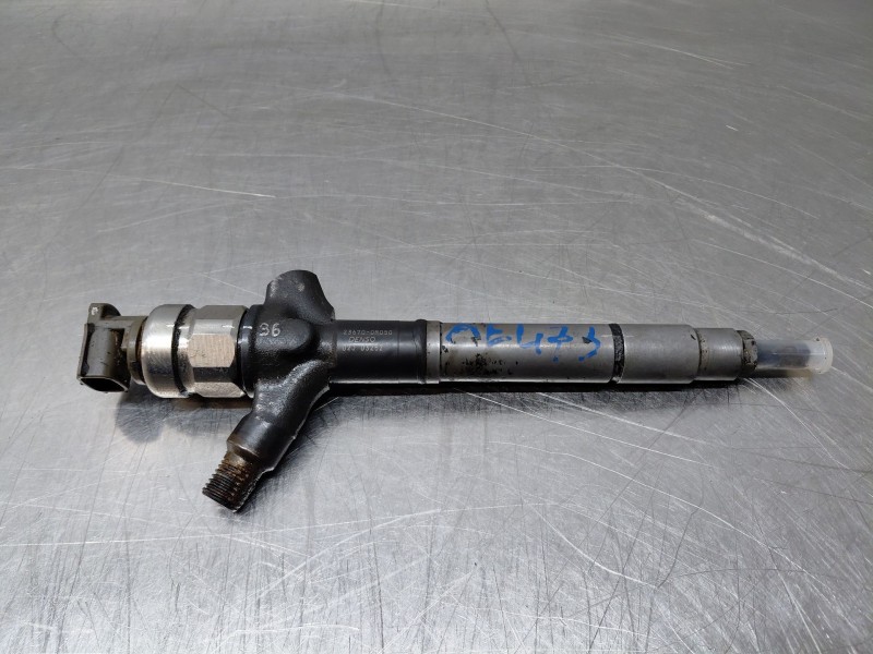 Recambio de inyector para toyota auris (_e15_) 2.0 d-4d (ade150_) referencia OEM IAM   