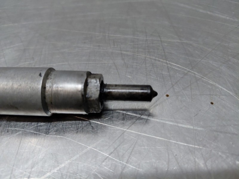 Recambio de inyector para toyota auris (_e15_) 2.0 d-4d (ade150_) referencia OEM IAM   