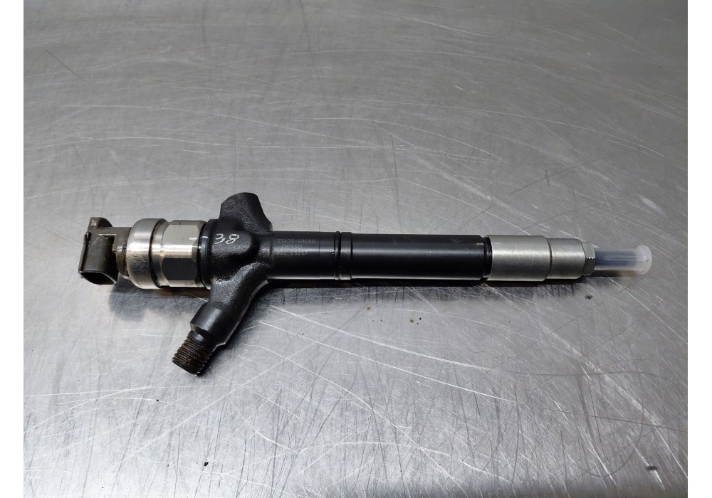 Recambio de inyector para toyota auris (_e15_) 2.0 d-4d (ade150_) referencia OEM IAM   