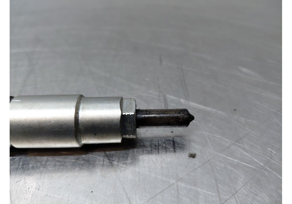 Recambio de inyector para toyota auris (_e15_) 2.0 d-4d (ade150_) referencia OEM IAM   