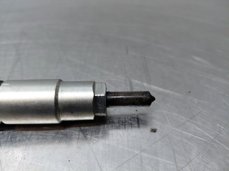 Recambio de inyector para toyota auris (_e15_) 2.0 d-4d (ade150_) referencia OEM IAM   