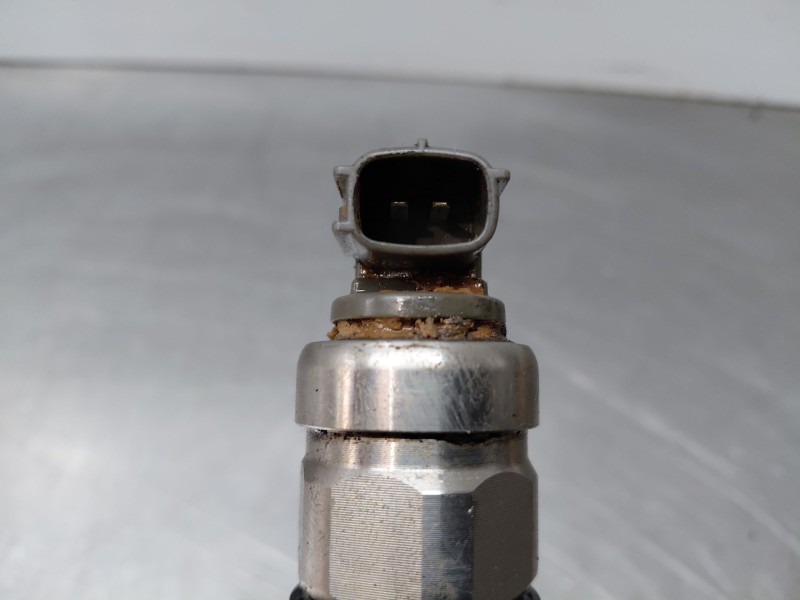 Recambio de inyector para toyota auris (_e15_) 2.0 d-4d (ade150_) referencia OEM IAM   