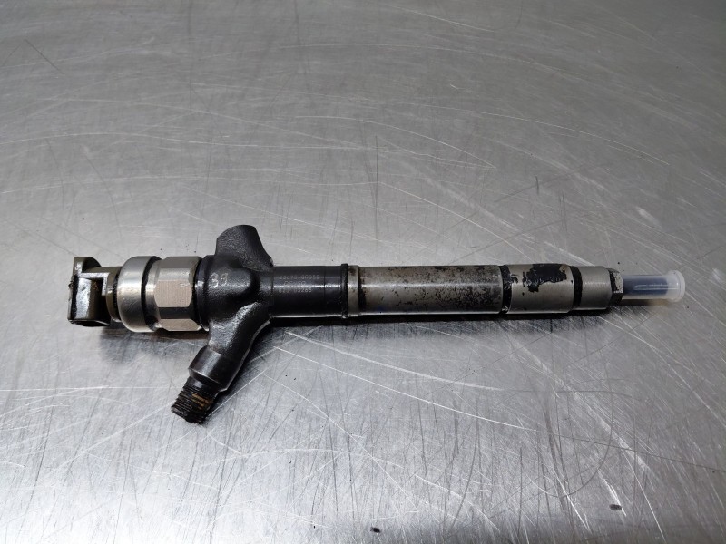 Recambio de inyector para toyota auris (_e15_) 2.0 d-4d (ade150_) referencia OEM IAM   