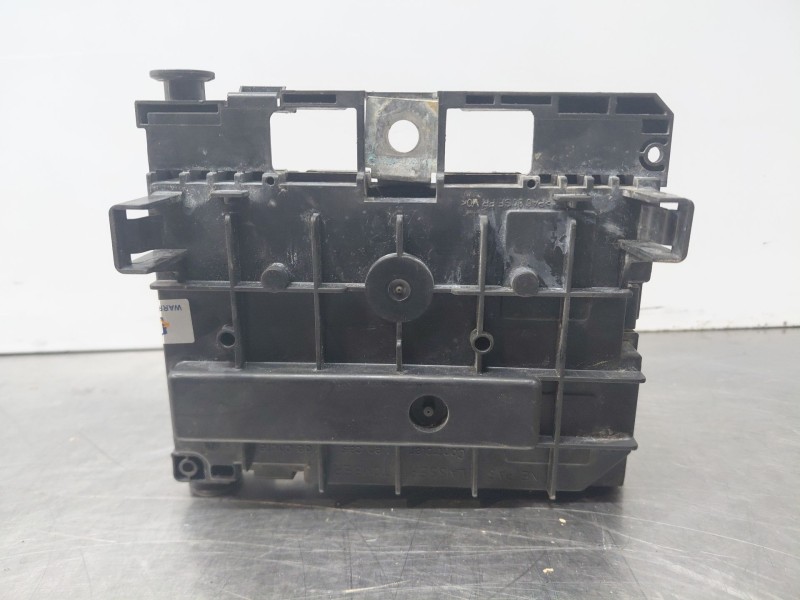 Recambio de caja reles / fusibles para citroën c4 picasso sx referencia OEM IAM   
