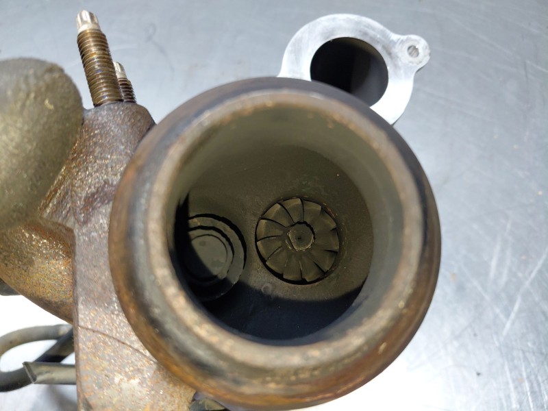 Recambio de turbocompresor para peugeot 208 acces referencia OEM IAM   