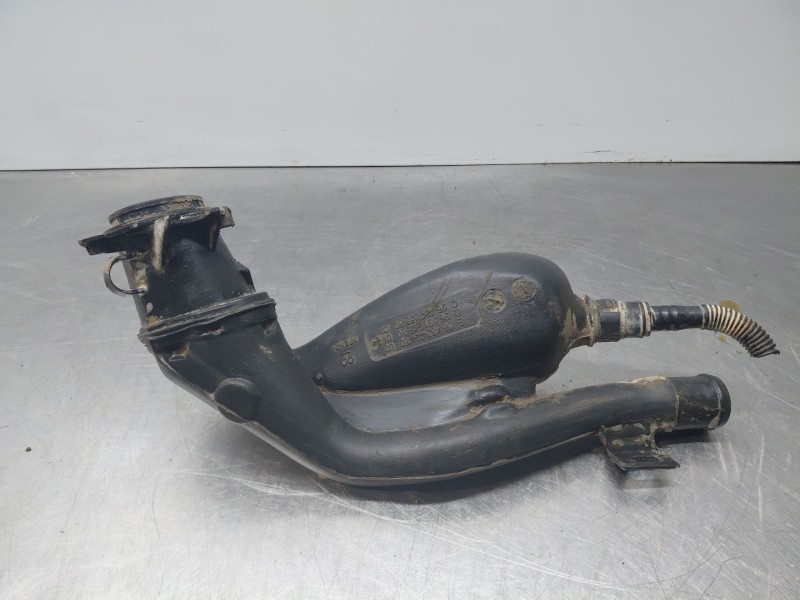 Recambio de tapa exterior combustible para peugeot partner (s1) combi referencia OEM IAM   