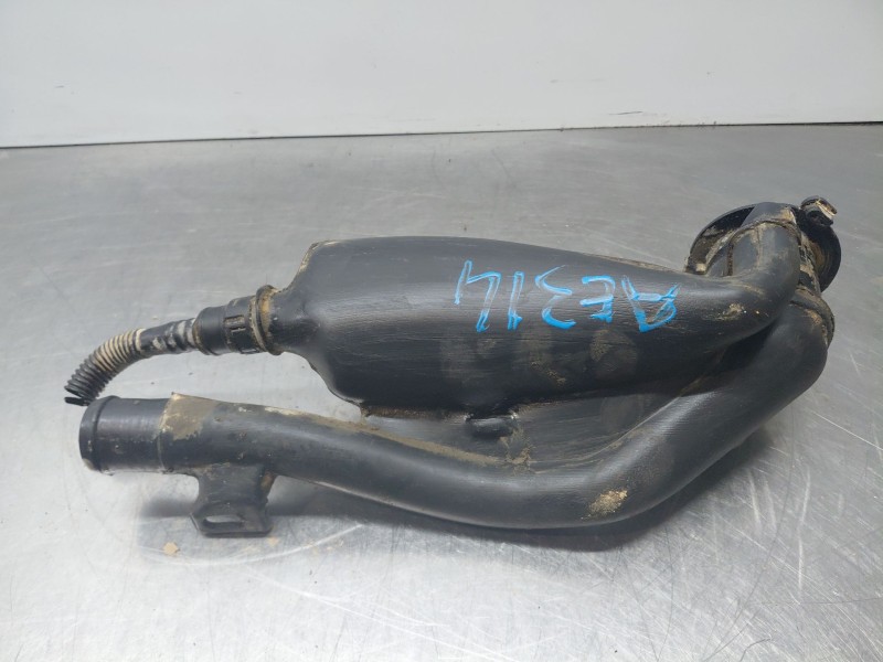 Recambio de tapa exterior combustible para peugeot partner (s1) combi referencia OEM IAM   