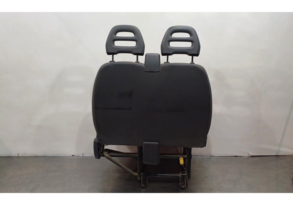 Recambio de asiento delantero derecho para peugeot boxer caja cerrada (rs 3000) (330/333) 2007 ) hdi (330) referencia OEM IAM 88